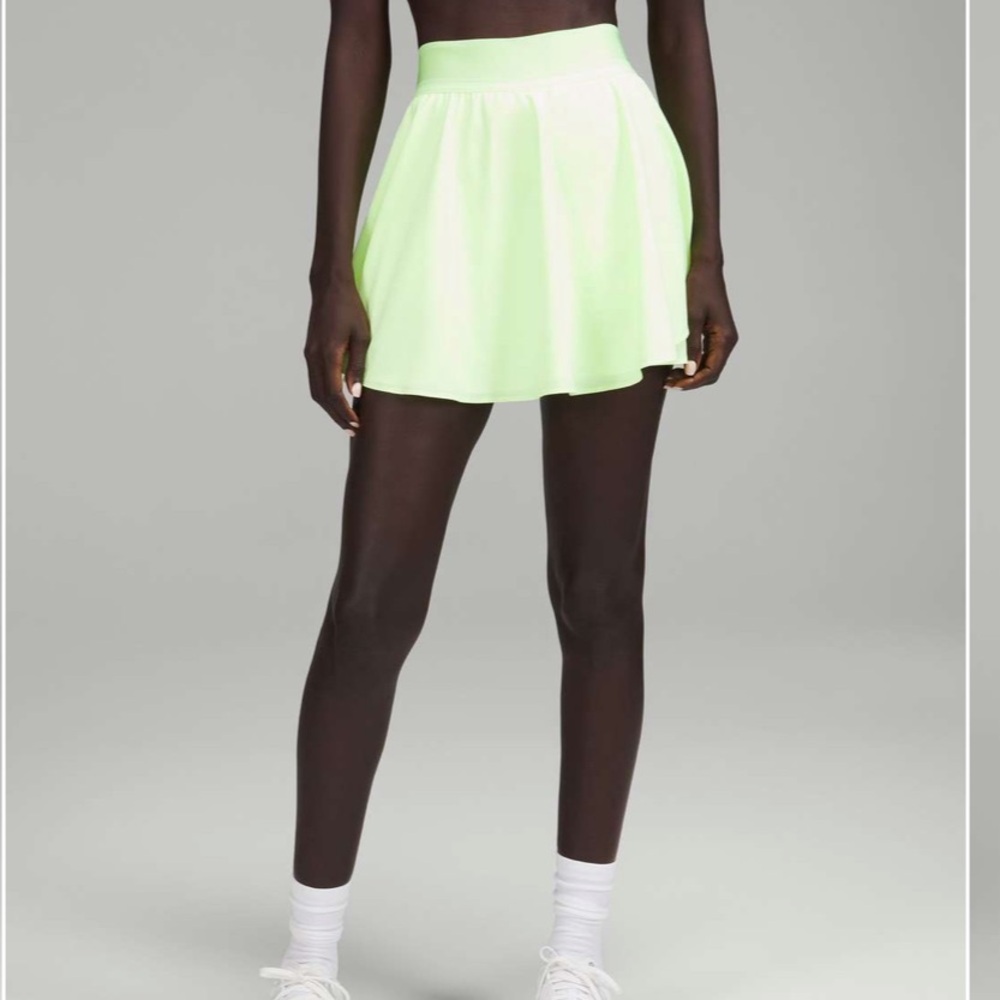 Lululemon Court Rival High-Rise
Skirt *Long Faded Zap size 12 - Picture 4 of 9